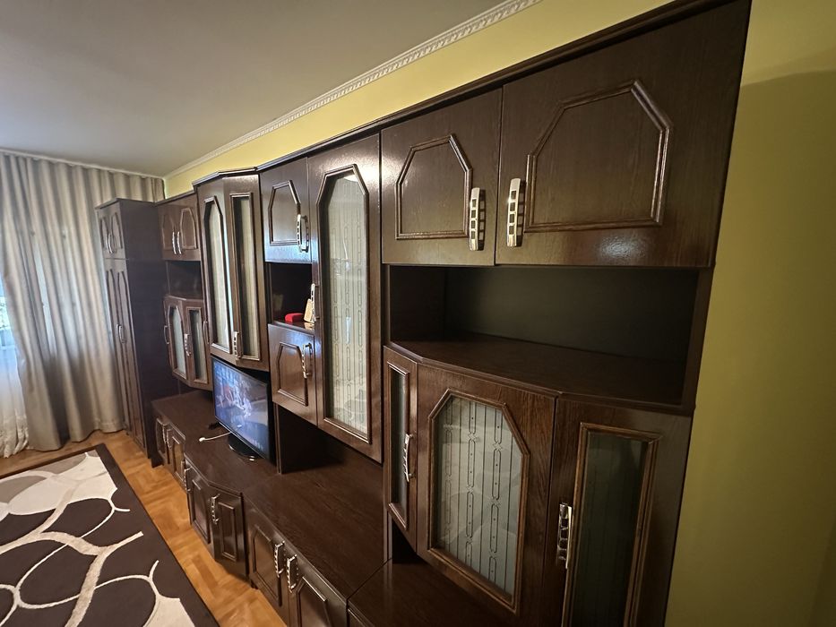 Mobilă living completă wenge, elegantă, stare foarte bună, spațioasă