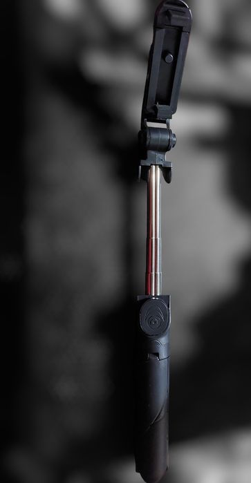 Блутуут/Bluetooth/статив/държач за камера или телефон