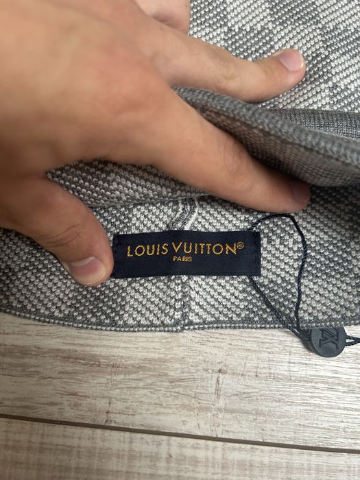Caciula Louis Vuitton