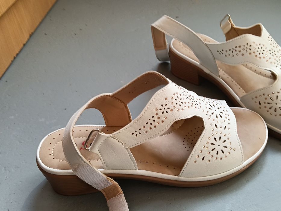Sandale elegante mărimea 38