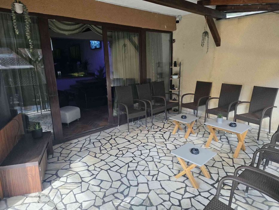 Vand casa in centru
