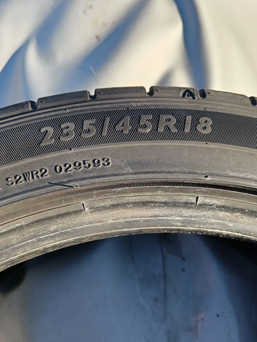 235/45/18 Dunlop летни