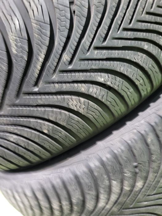 4 бр зимни 225/55/17 Michelin