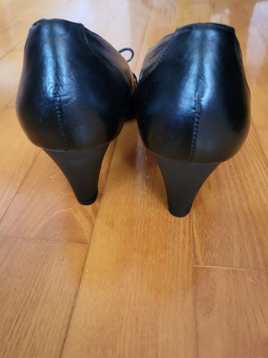 Дамски кожени обувки Martini -нови