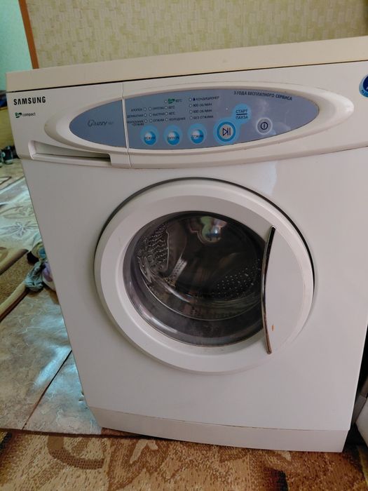 Стиральная машина Самсунг.