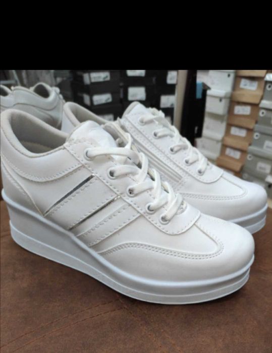 Дамски маратонки