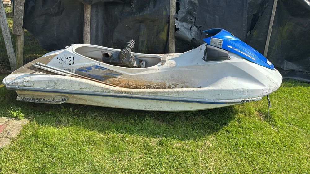 Coca carcasa Skijet Yamaha Wave runner 1100, barca