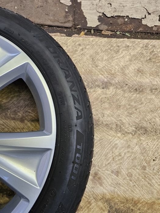 Jante aliaj 17" Skoda/Audi/Volkswagen cu anvelope 225/45/17 vara