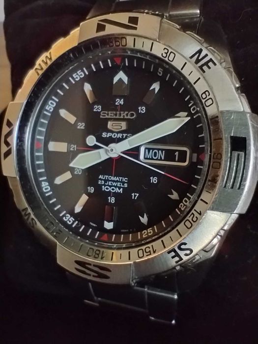 Seiko 5 Sports SNZJ05K1