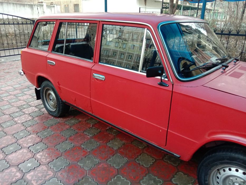 ВАЗ 2102 сотилади