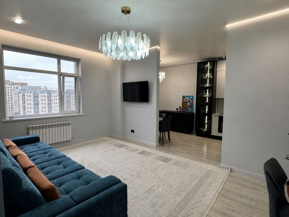 Продам 4 комн в центре столицы
