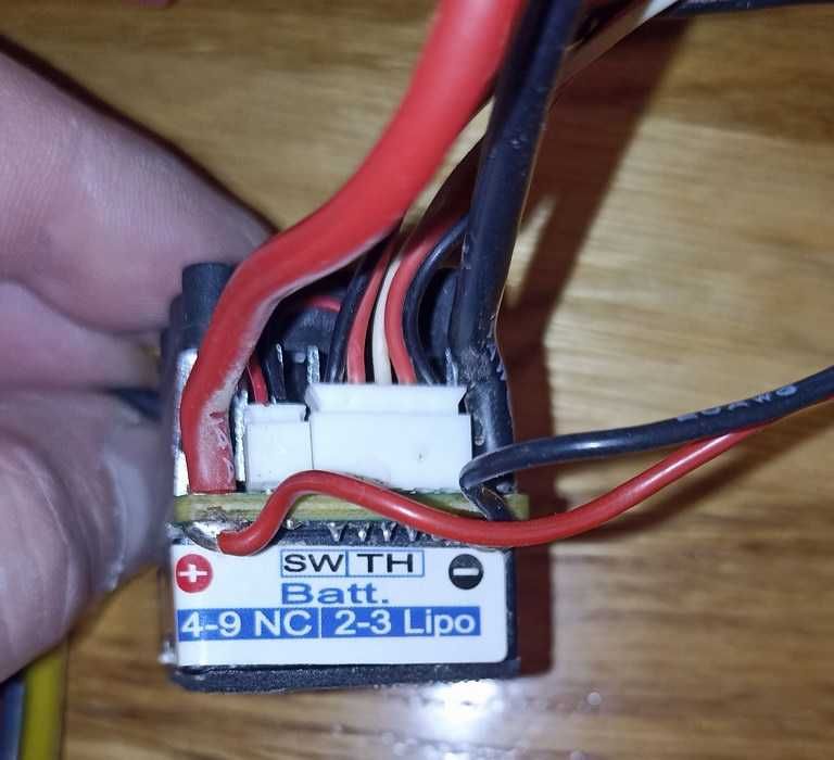 Variator de turatie brushless 60A alimentare 2S-3S (7 - 13V) navomodel