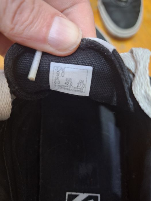 Adidasi vans converse