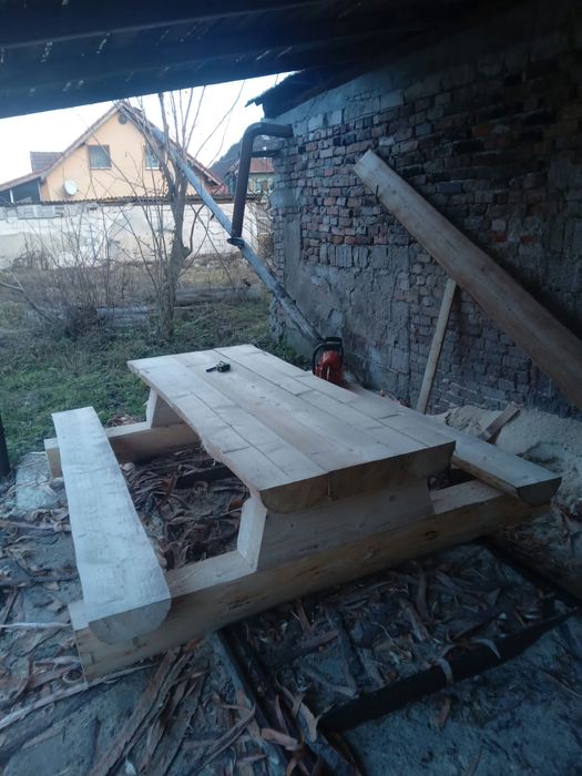 Masa curte/gradina din bustean