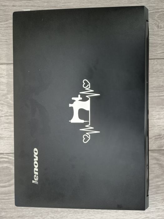 Laptop Lenovo B50-80 – Stare Foarte Bună, Windows + Office Instalat, Ideal Școală/Birou