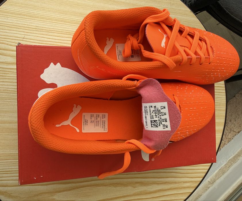 Продавам нови детски бутонки Puma