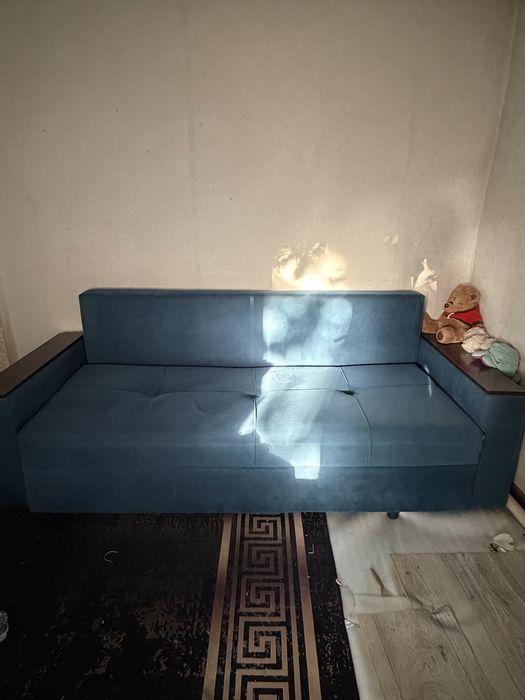 Продам мебель диван и шкафы все вместе