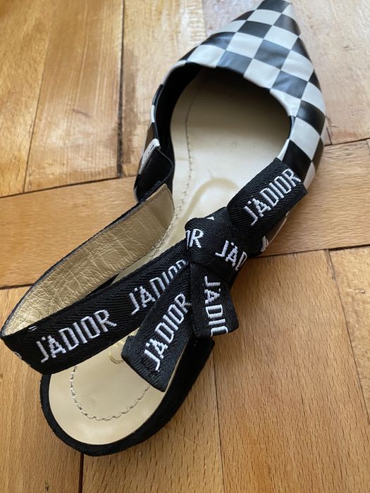 Pantofi Christian Dior (J’Adior Slingback Flat)