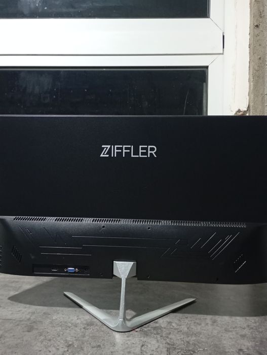 Manitor zifler 27 flat 75 hz holati zor aybi yoq 15 dona bor
