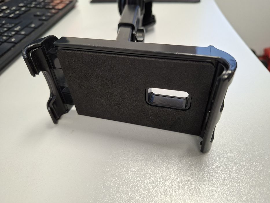 Телескопична стойка за телефон