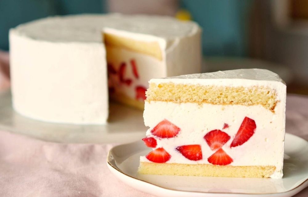 Torturi la comanda și prăjituri