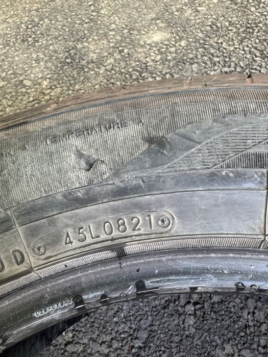 Шины Toyo 285/50/R20 комплект