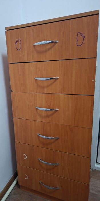 Продам камод в отличном состояние