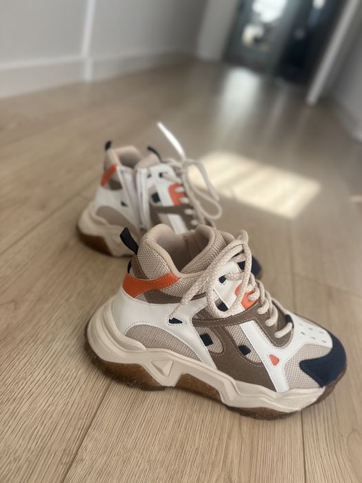 Маратонки с цип