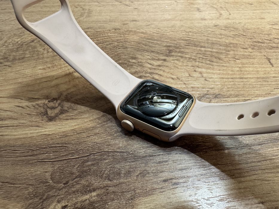 Apple Watch SE 1 gen, 40mm rose gold