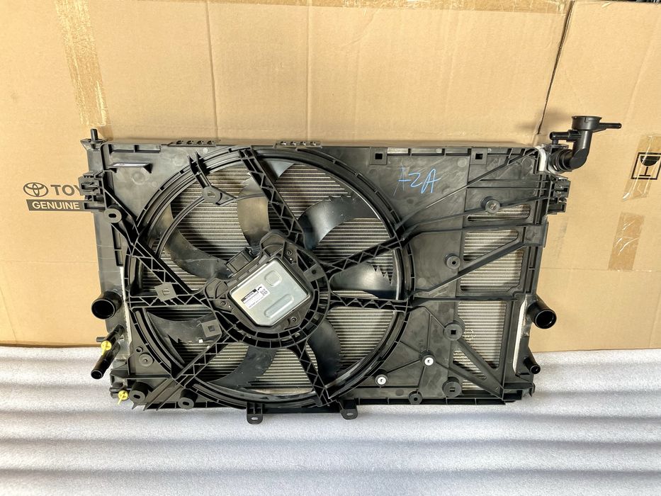 Диффузор и радиатором на Camry 80 Камри 80