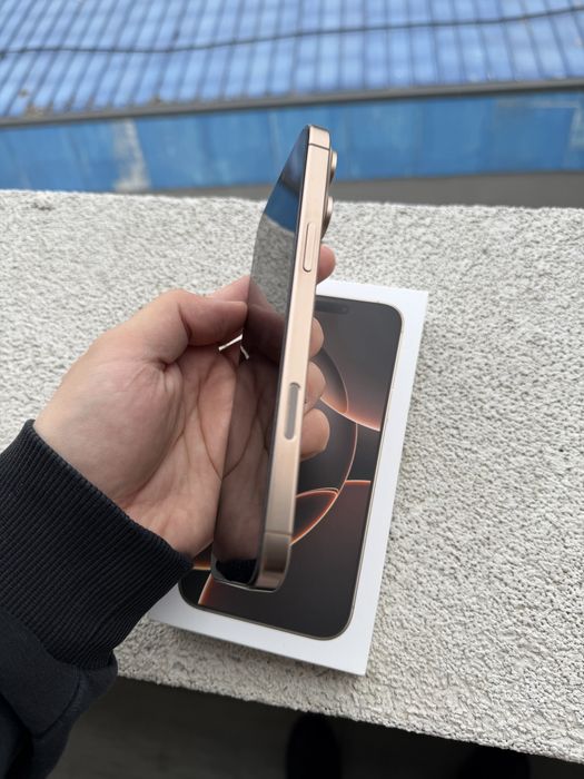 Apple iPhone 16 pro Max Gold -256 GB -liber de retea