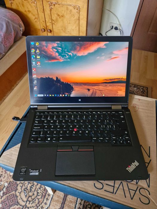 Laptop/Tableta Lenovo Yoga 14-Touch FHD IPS-i7-8 GB-SSD 256 GB-WIN 11
