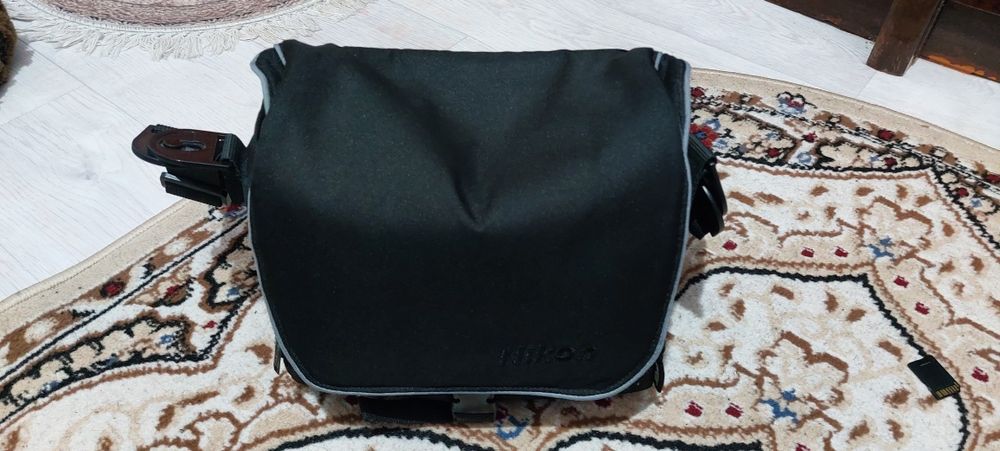 Продам фотоаппарат Nikon 3.100