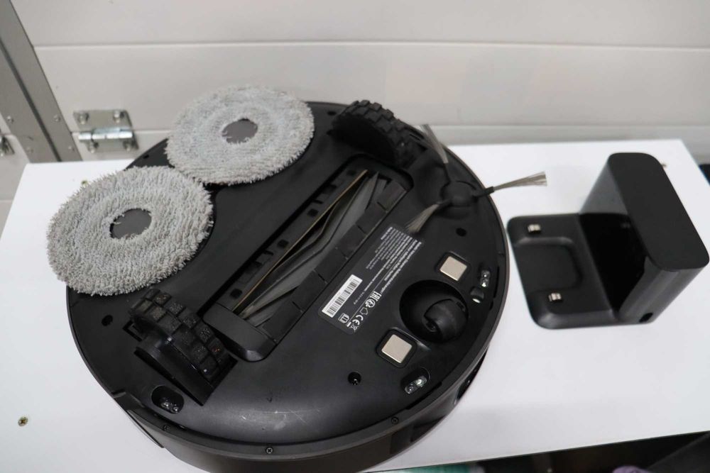 Робот прахосмукачка с функция за миене Dreame L10s Pro, App, 5400Pa