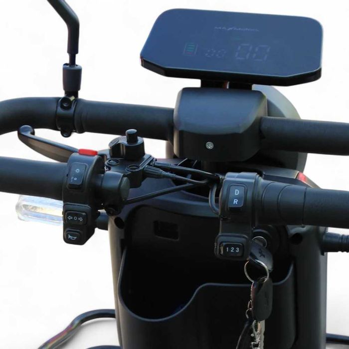 Електрическа триместна четириколка MaxMotors Х4 1500W - Lime Green