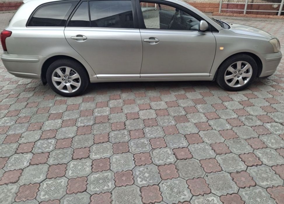 Тойота Авенсис  05г. универсал