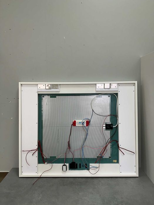 Огледало за баня с LED осветление и нагревател