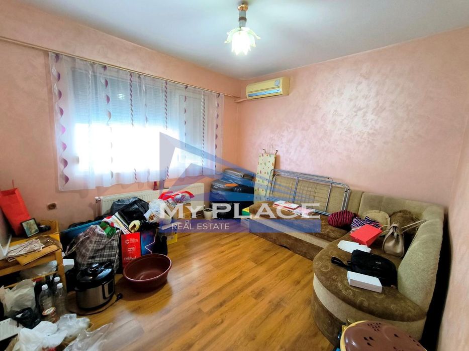 Продава се Двустаен апартамент в Шумен, Добруджански - 60 кв.м за 893 €/кв.м - Снимка #8