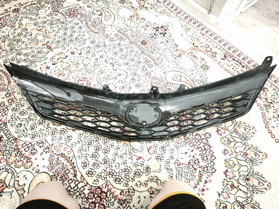 Продам решетку Тойота Камри 50