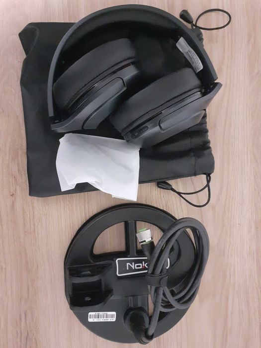 Продават се чисто нови за нокта легенд Цена 250 €