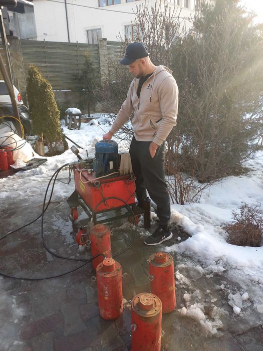 Выравнивание. Подъем. Укрепление просевших домов.