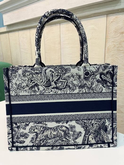 Dior Book Tote сумка