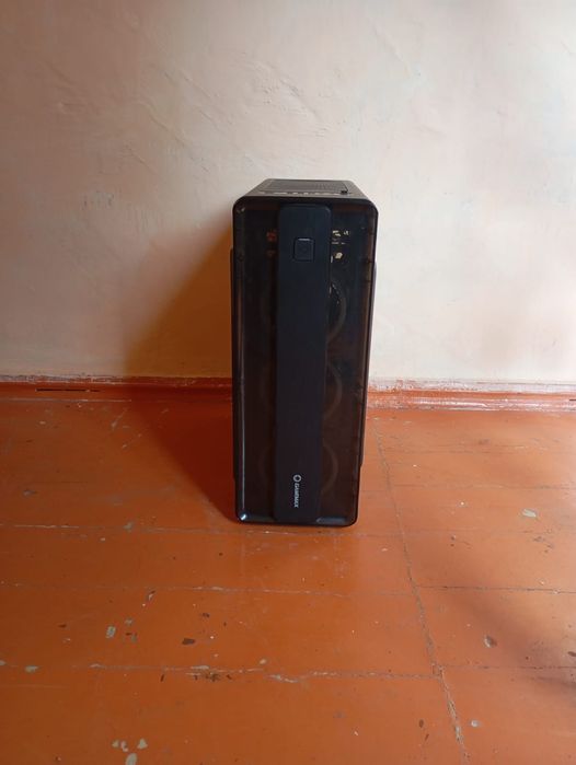 Продается корпус для ПК в хорошем состоянии