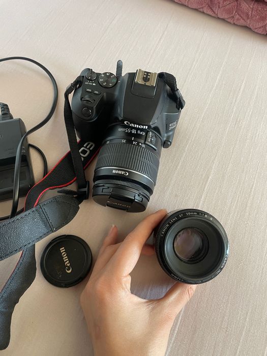 Aparat foto Canon EOS 250D