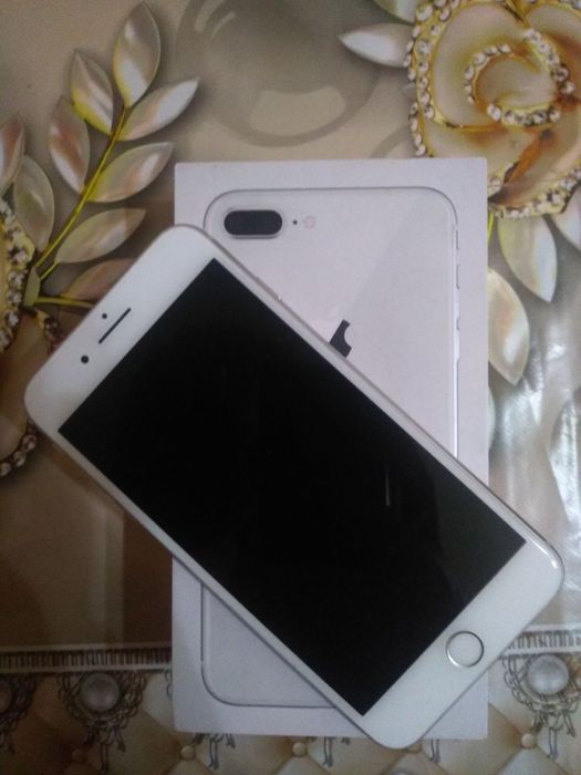 Iphone 8 plus 64gb