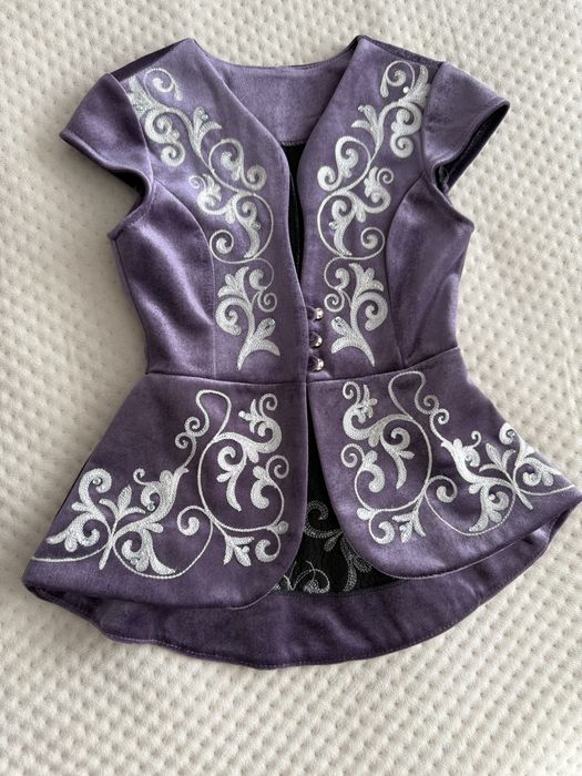 Национальная жилетка