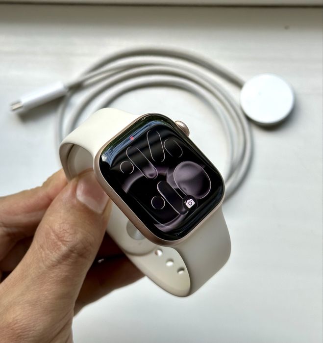 Apple iWatch 10 Gold 42mm 100%