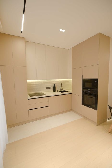 Сдаётся 2-комн ЖК Celebrity Residence, 74 м²