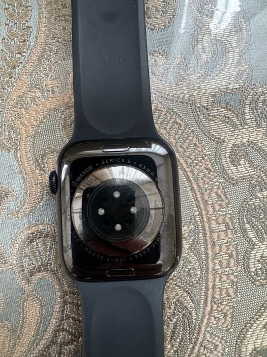 Продам Apple Watch 9