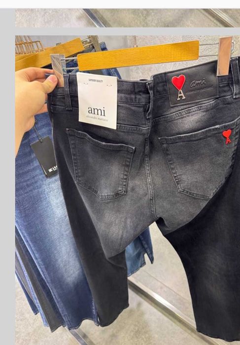 blugi modele noi ami paris